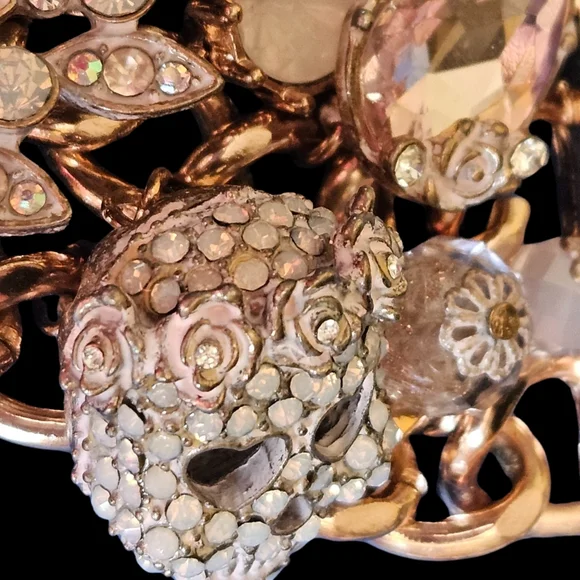 💀🦚Betsey "PINKTINA Collection Skull Peacock Bracelet A-B stones - NWT🦚💀 - Picture 11 of 15
